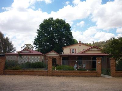 12 Crouch Street, Neville