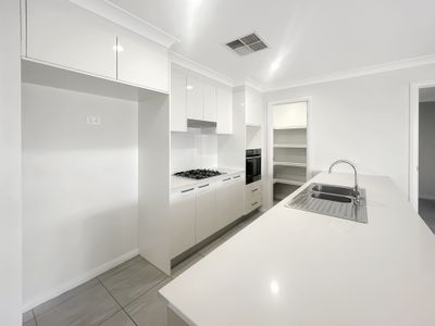 63 Spears Drive, Dubbo