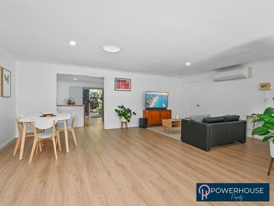 17-19 Tamarind Street, Holloways Beach