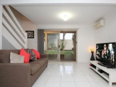2 / 19 Bourke, Waterford West