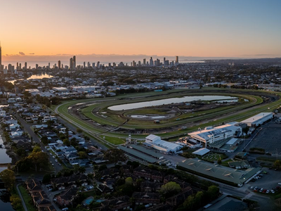 Nestled in the Heart of The Gold Coast - MOVE IN BY XMAS! 