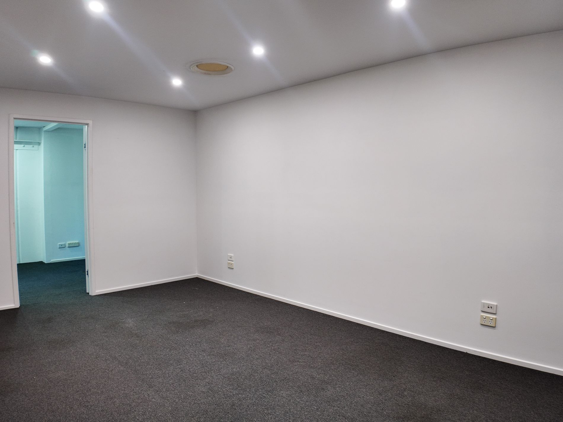 2 / 33 Township Drive, Burleigh Heads