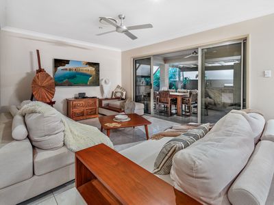 28 Iridium Drive, Hope Island