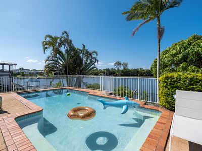 72 Monterey Keys Drive, Helensvale