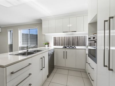 1 / 10 Furness Court, Kearneys Spring