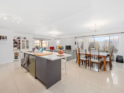 12 Carran Lane, Canning Vale