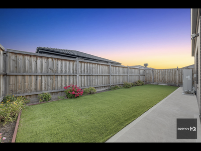 43 CRILLY STREET, Tarneit