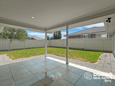 17  Lansdowne Drive, Dubbo