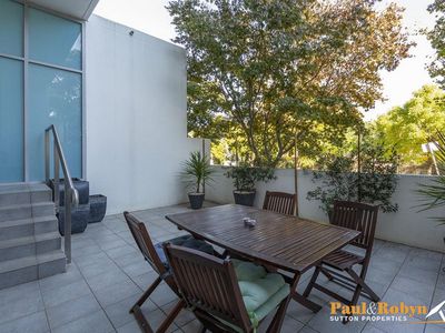 18 / 60 Lowanna Street, Braddon