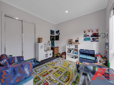 3 Neville Street, Thornhill Park