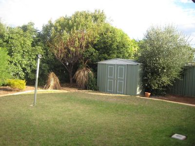12 Nepean Place, Dubbo