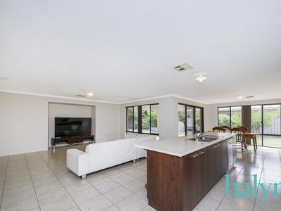 10 Supanova Lane, Australind