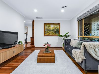 47 Paterson Gardens, Winthrop