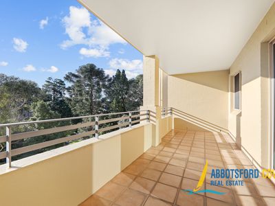 15 / 1 Blackwall Point Road, Abbotsford