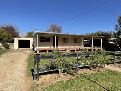 16 Claret Street, Forbes