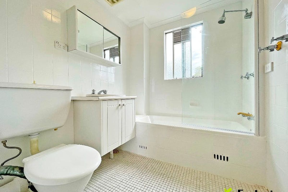 56 / 300A Burns Bay Road, Lane Cove
