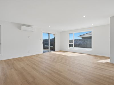 1 / 10 Pimelea Close, George Town