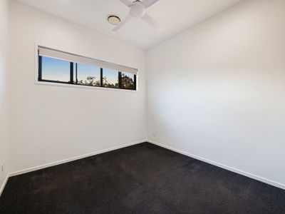 135 Kingfisher Crescent, Palmview