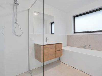2 / 18 Liffey St, Carrick