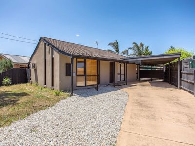 11 Wallara Road, Werribee