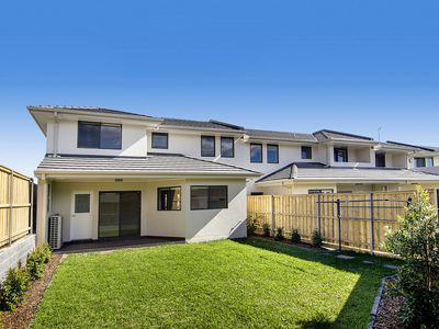 4 / 2 McCausland Place, Kellyville