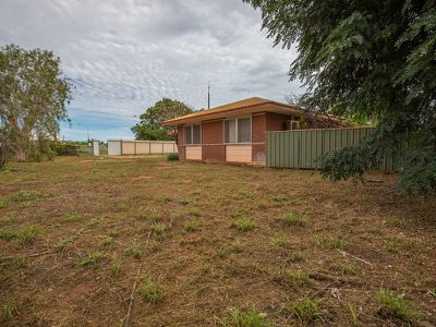 28 Yanderra Crescent, South Hedland