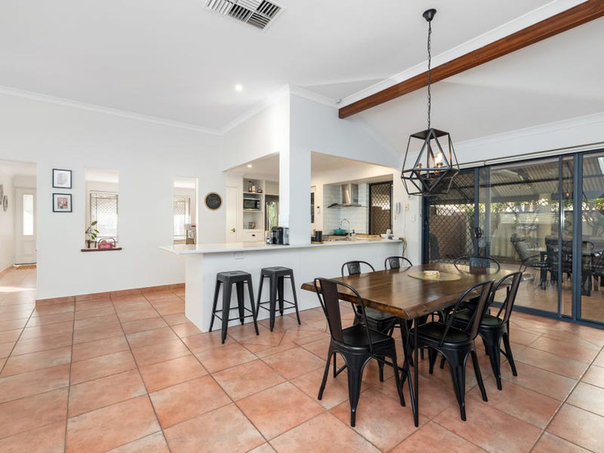 56 Bindoon Loop, Huntingdale