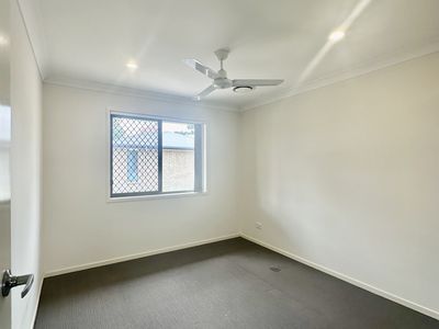 2 / 300 Redbank Plains Road, Bellbird Park