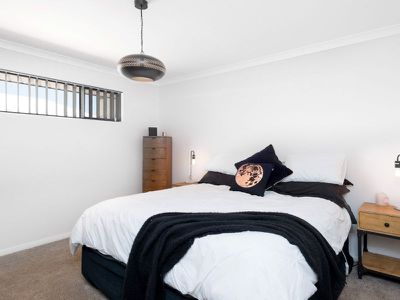 10 Tiru Close, Karlkurla