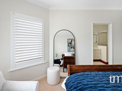 1 Grove End Ridge, Mount Claremont