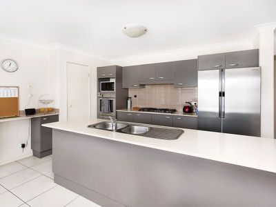 29 Athanlin Avenue, Haywards Bay