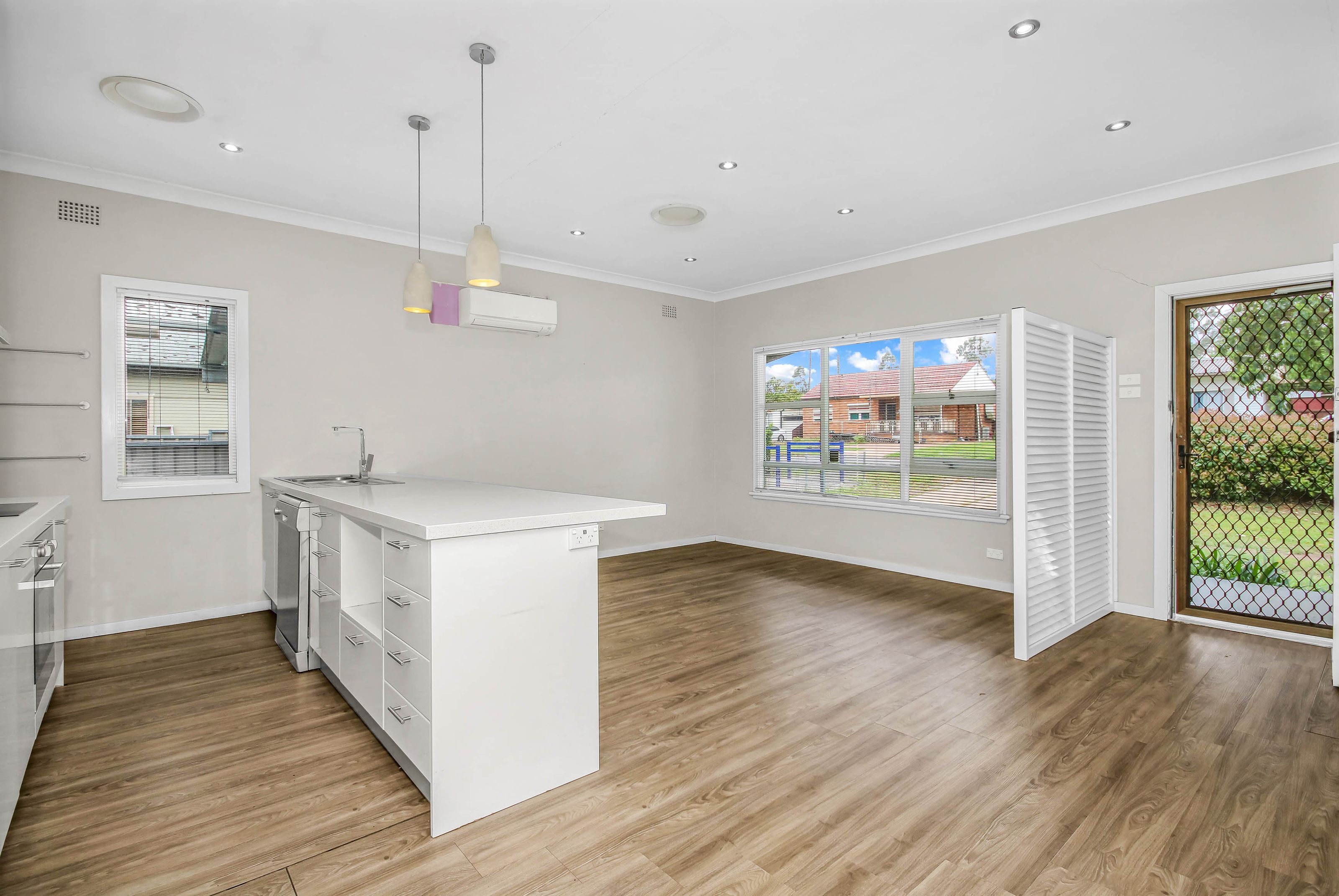 35 Anthony Crescent, KINGSWOOD