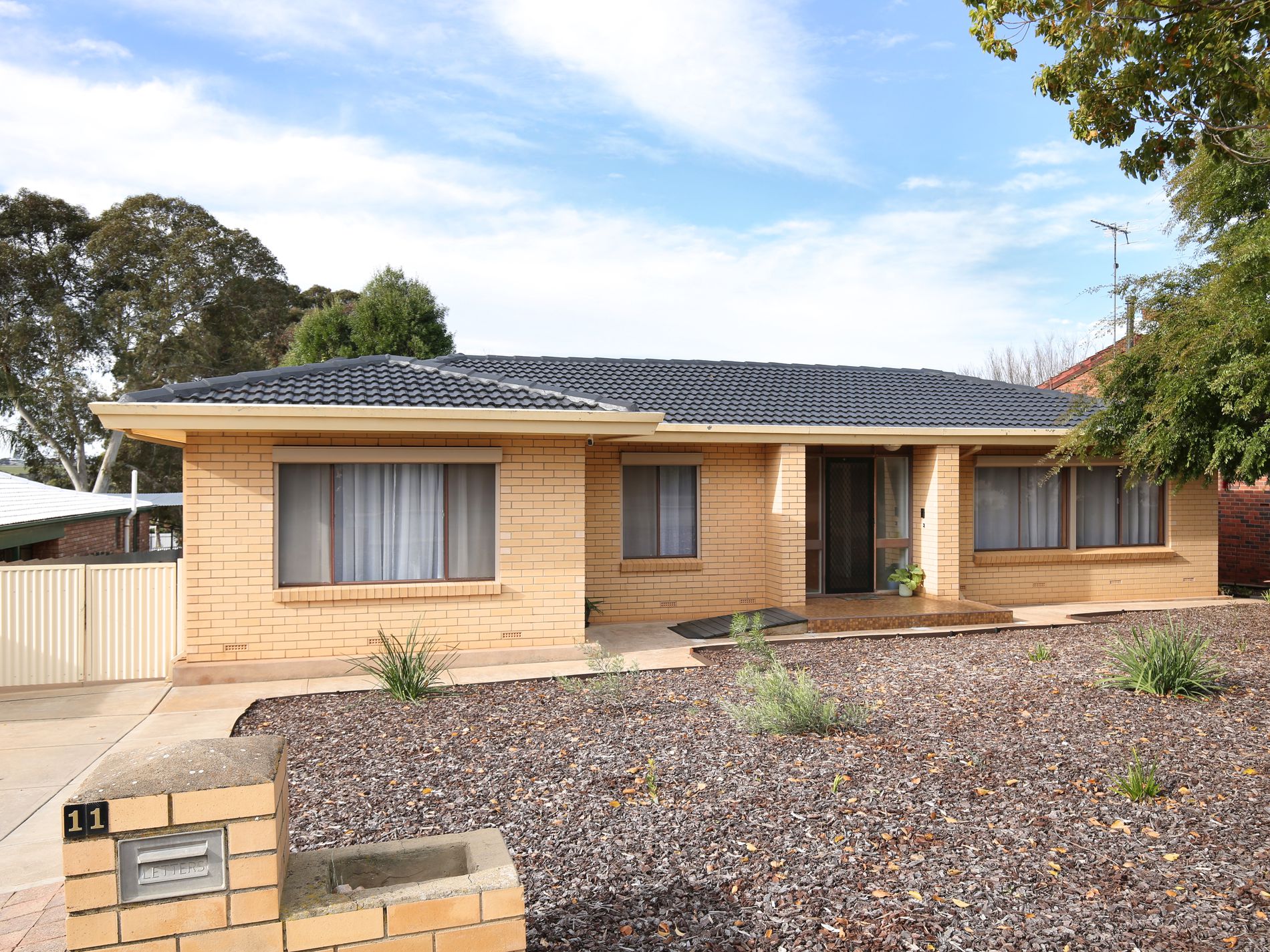 11 Parish Crescent, Murray Bridge