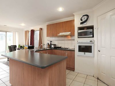 27 Retford Close, Werribee