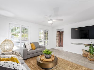 22 Wilkinson Crescent, Currumbin Waters
