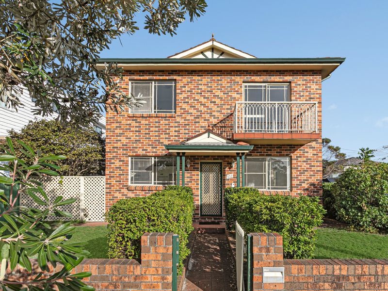 137 Bay Street, Botany