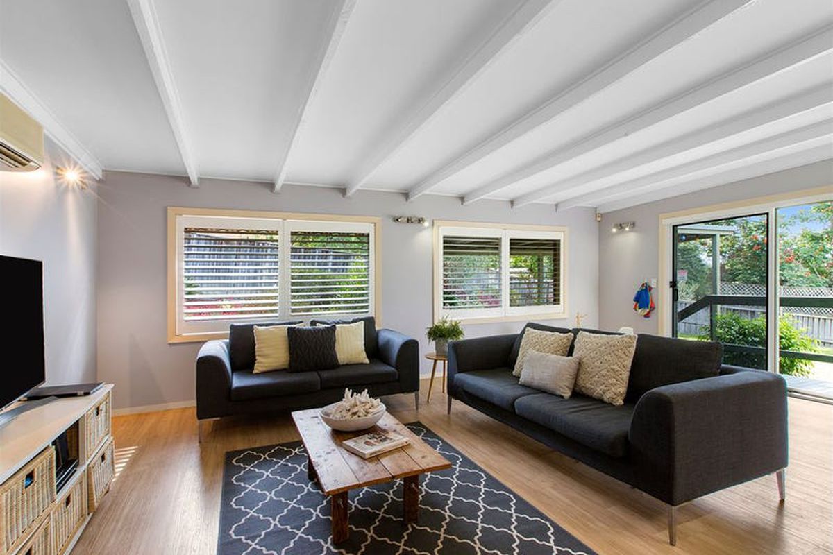 6 Orinda Avenue, North Gosford