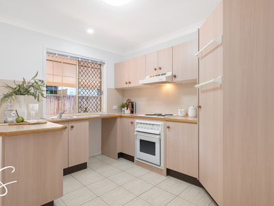 2 / 32 Invermore Street, Mount Gravatt East