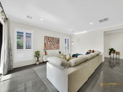 7 Honeycomb Avenue, Manor Lakes