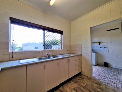 4 Wisteria Street, Atherton