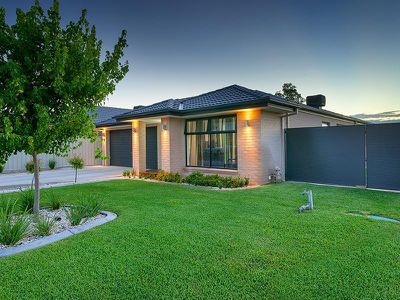 3 LAUREN PLACE, Wodonga
