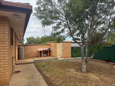 Unit 4 Pindari Place, Parkes