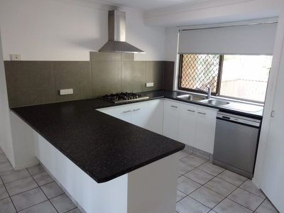 3 Salamander Place, Rochedale South