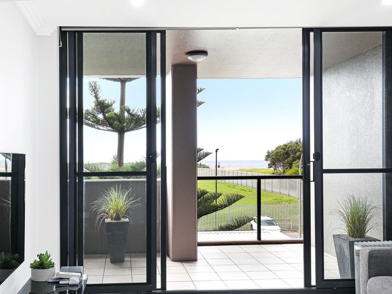 33 / 4 Bank Street, Wollongong