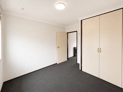 9 / 11 Gordon Street, Footscray