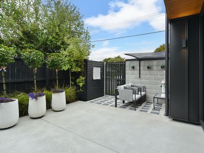 1 / 12 Hume Street, Sydenham