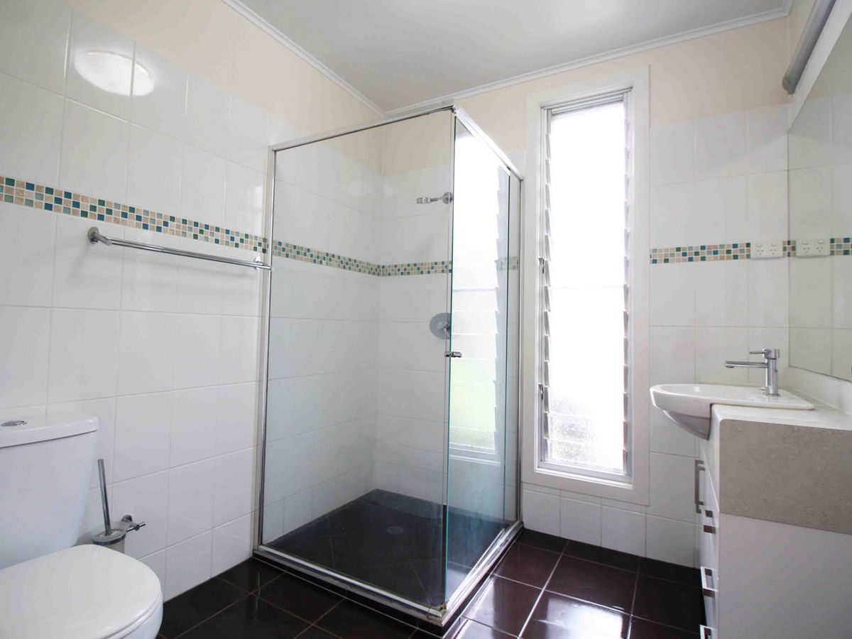27 LODER STREET, Atherton