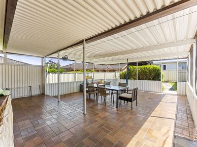 18 Belbowrie street, Canton Beach