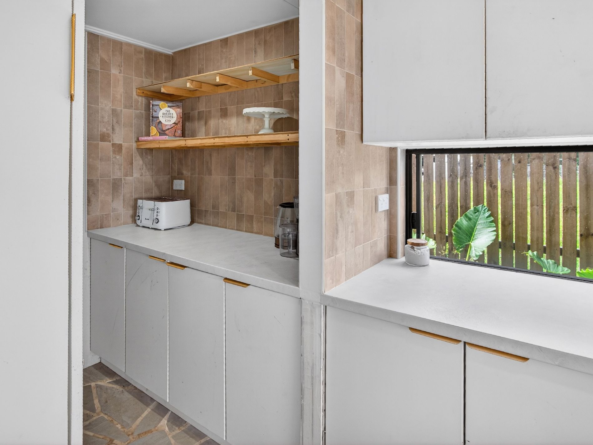 12594 Bruce Highway, Hamilton Plains