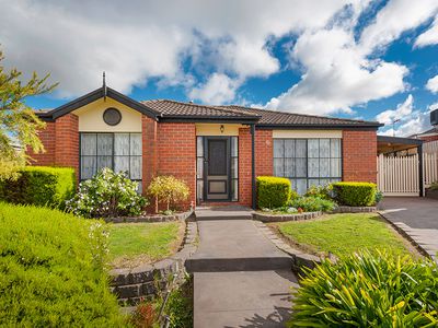 5 Woodfield Place, Sunbury